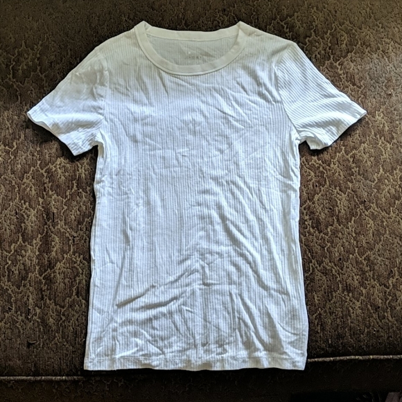 Small white tee - Picture 1 of 2